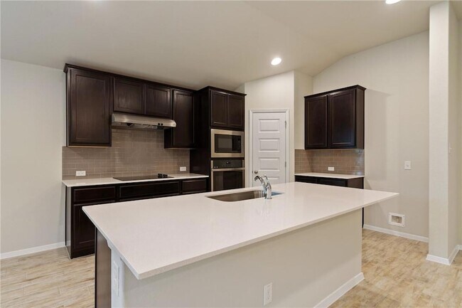 Building Photo - 3704 Stillwood Ln