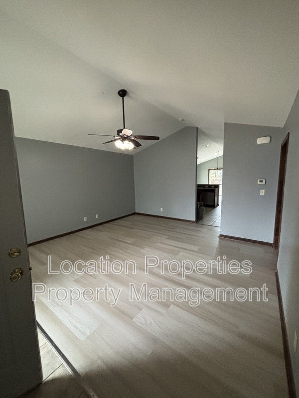 Building Photo - 433 Arkansas St