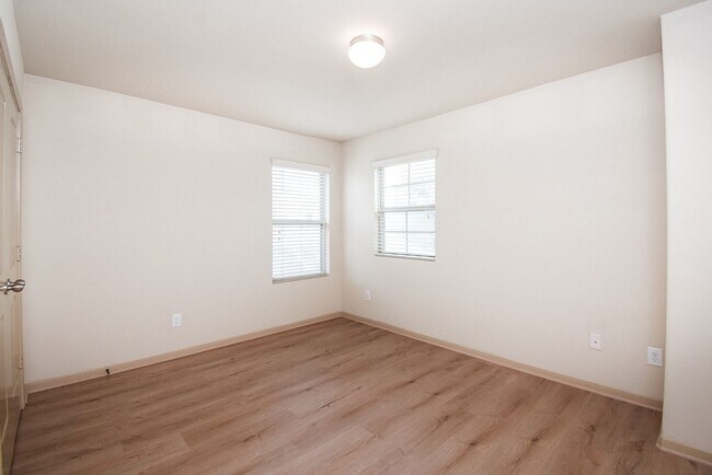 Building Photo - 2106 Harmon Crest Ct