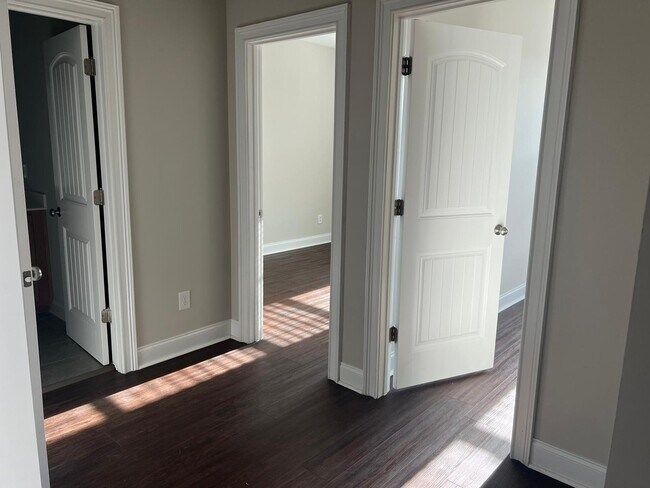 Building Photo - 523 Balsam Fir Dr