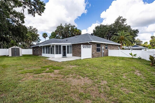 Building Photo - 923 Sand Crest Dr
