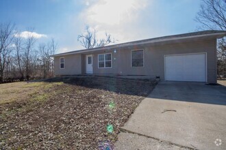 Building Photo - 2900 Mexico Gravel Rd