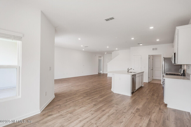 Building Photo - 816 Cordova Palms Pkwy