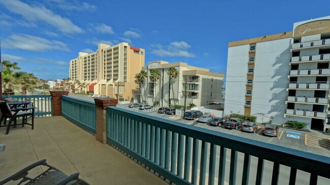 Building Photo - 129 E Morningside Dr