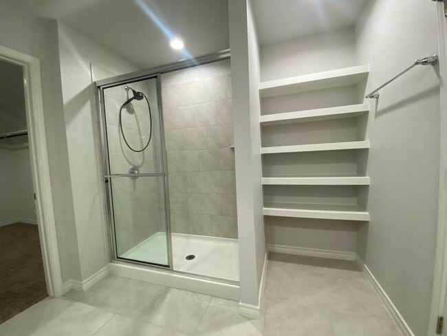 Building Photo - NEWER 4 BDRM HOME IN FLOUR BLUFF ISD!