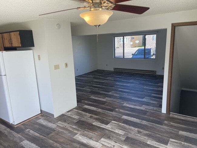Building Photo - Two bedroom, one and bathroom townhome loc...