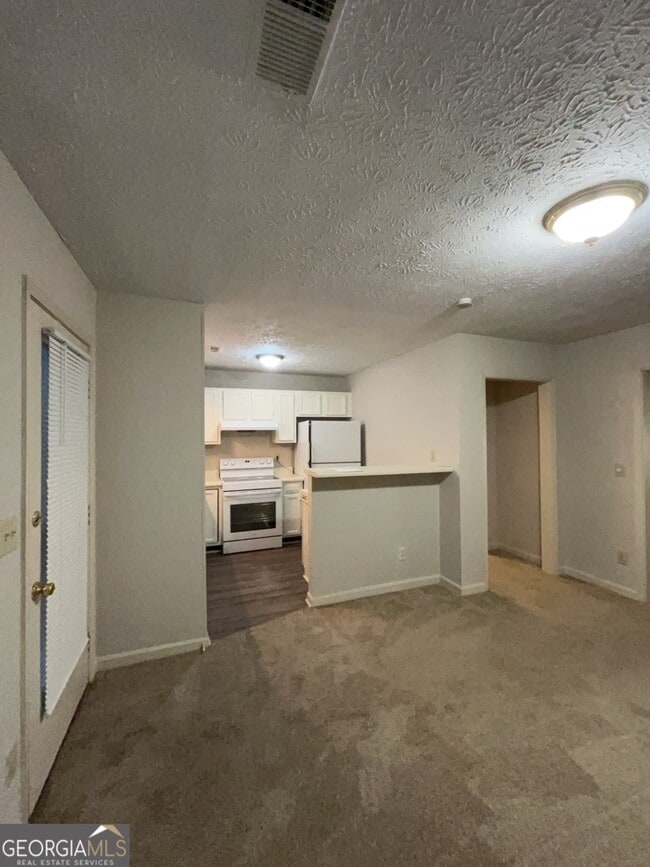 Building Photo - 3528 Jasmine Triangle