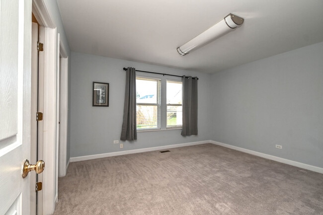 Building Photo - 5495 Chapel Hill
