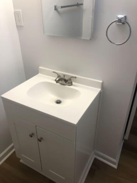 Building Photo - 133 Lakeside Dr