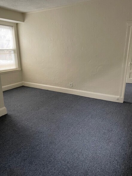 Building Photo - 117A Hawthorne St