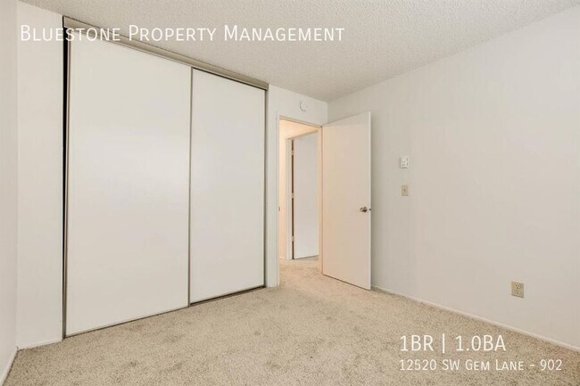 Building Photo - 12520 SW Gem Ln
