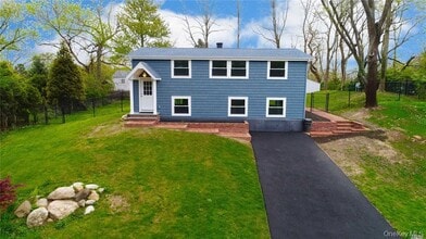 Building Photo - 4 Bunny Ln