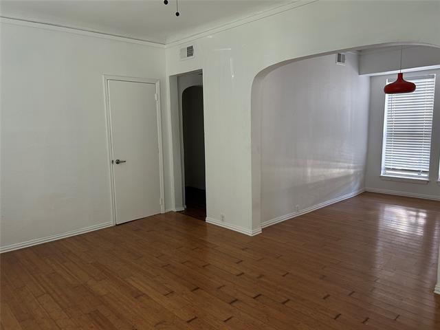 Building Photo - 5305 Reiger Ave
