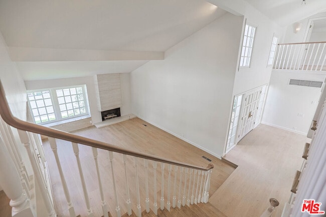 Building Photo - 2627 Wallingford Dr