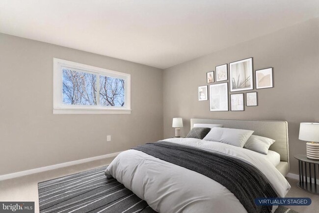 Building Photo - 422 Spackmans Ln