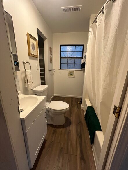 Bathroom - 14052 Wings of Morning Dr