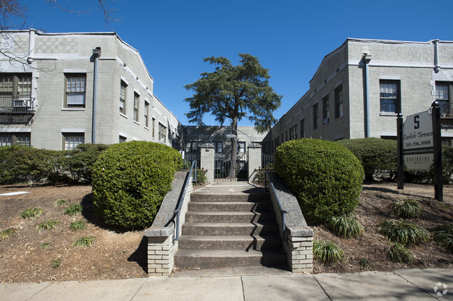 Front Entrance - Carlisle Terrace