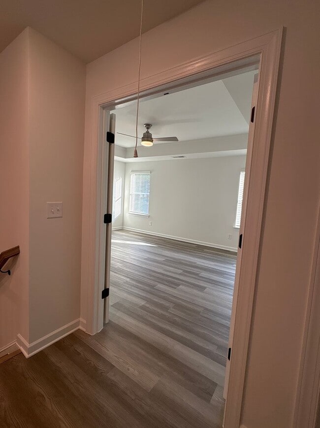 Building Photo - BRAND NEW SINGLE FAMILY HOME IN LOGANVILLE