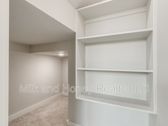 Building Photo - 14525 Rochefort Ln