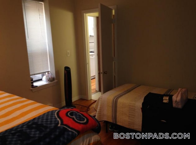 Building Photo - 57 Westland Ave