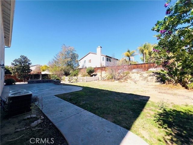 Building Photo - 17231 Greentree Dr