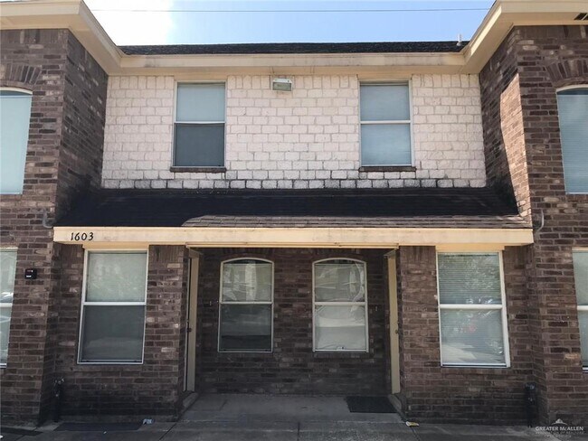 Building Photo - 13 W Omni Ave