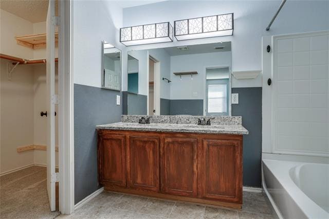 Building Photo - 3054 Fallbrook Dr