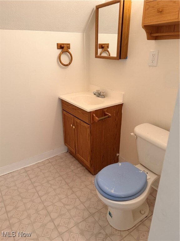 Building Photo - 1794 W 54th St