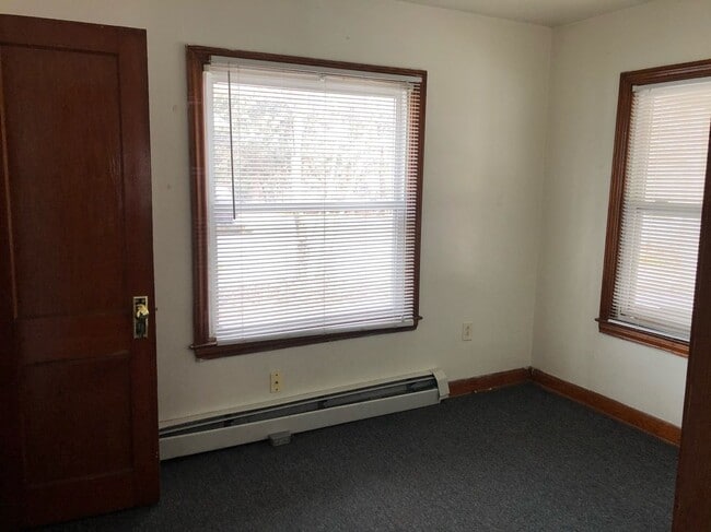 Building Photo - 1005 N Atherton St
