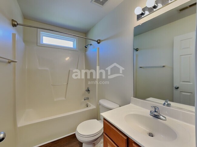 Building Photo - 4131 Crestview Place Dr