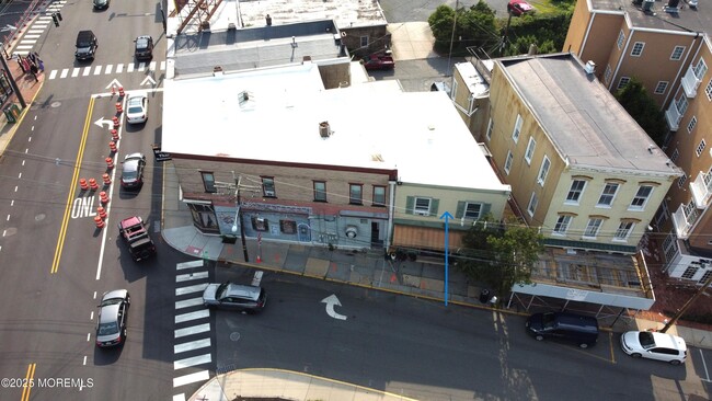 Building Photo - 7 Wharf Ave
