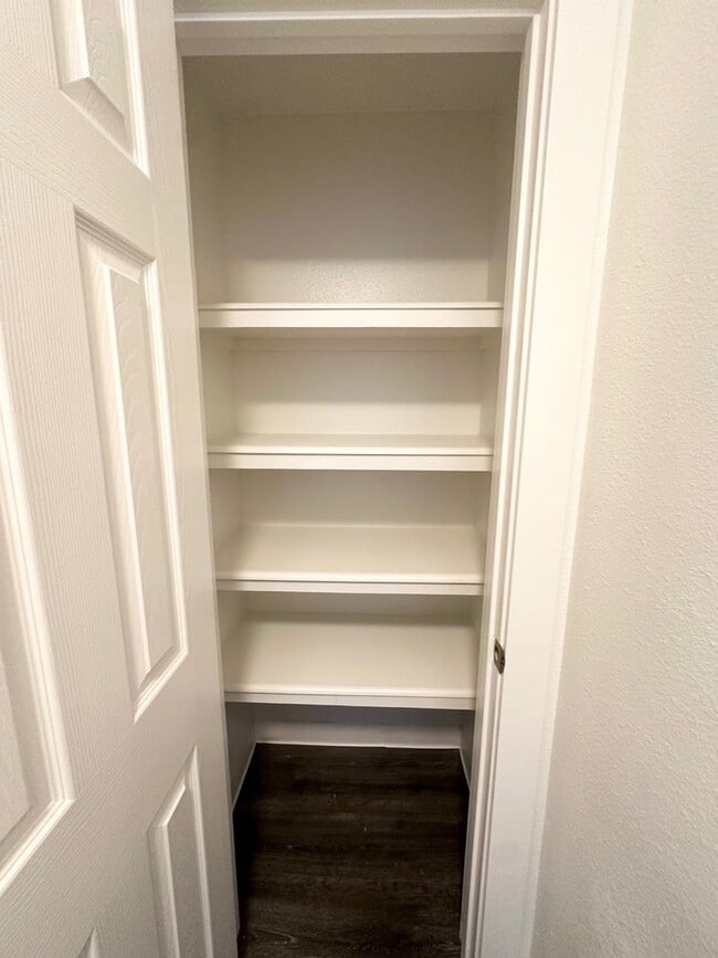 Building Photo - 211 N Indiana Ave