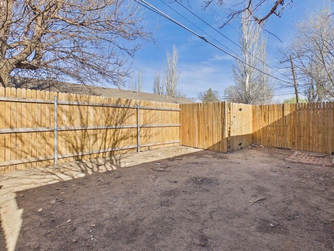 Building Photo - 3004 Westhaven Dr