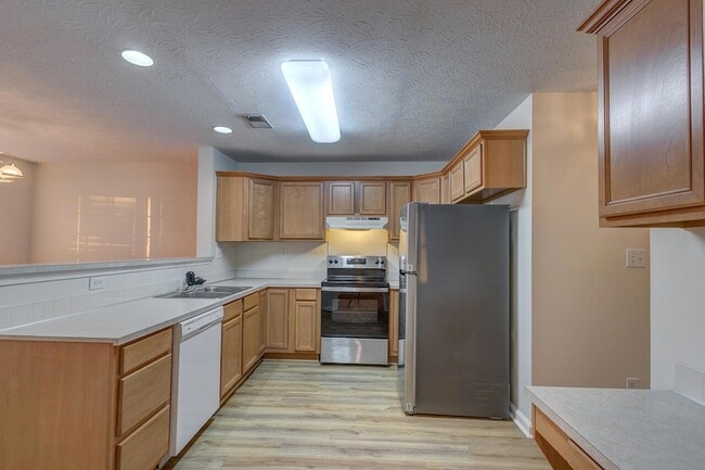 Building Photo - 632 Vonbryan Trace