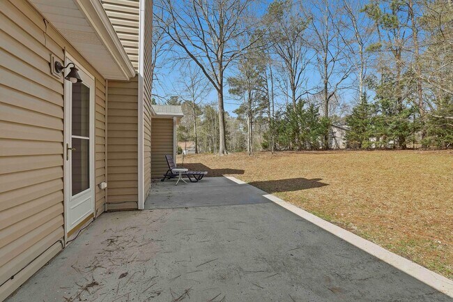 Building Photo - 3/2 PTC Ranch. Updated house on Corner Lot in Starr's Mill District.