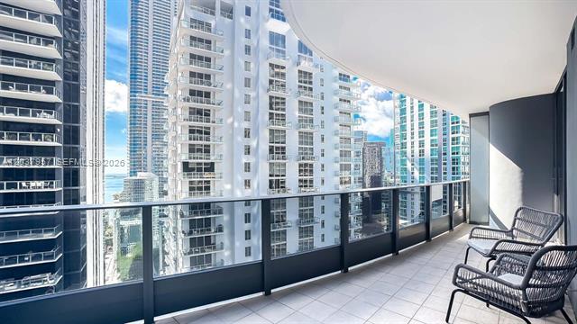 Building Photo - 1000 Brickell Plz