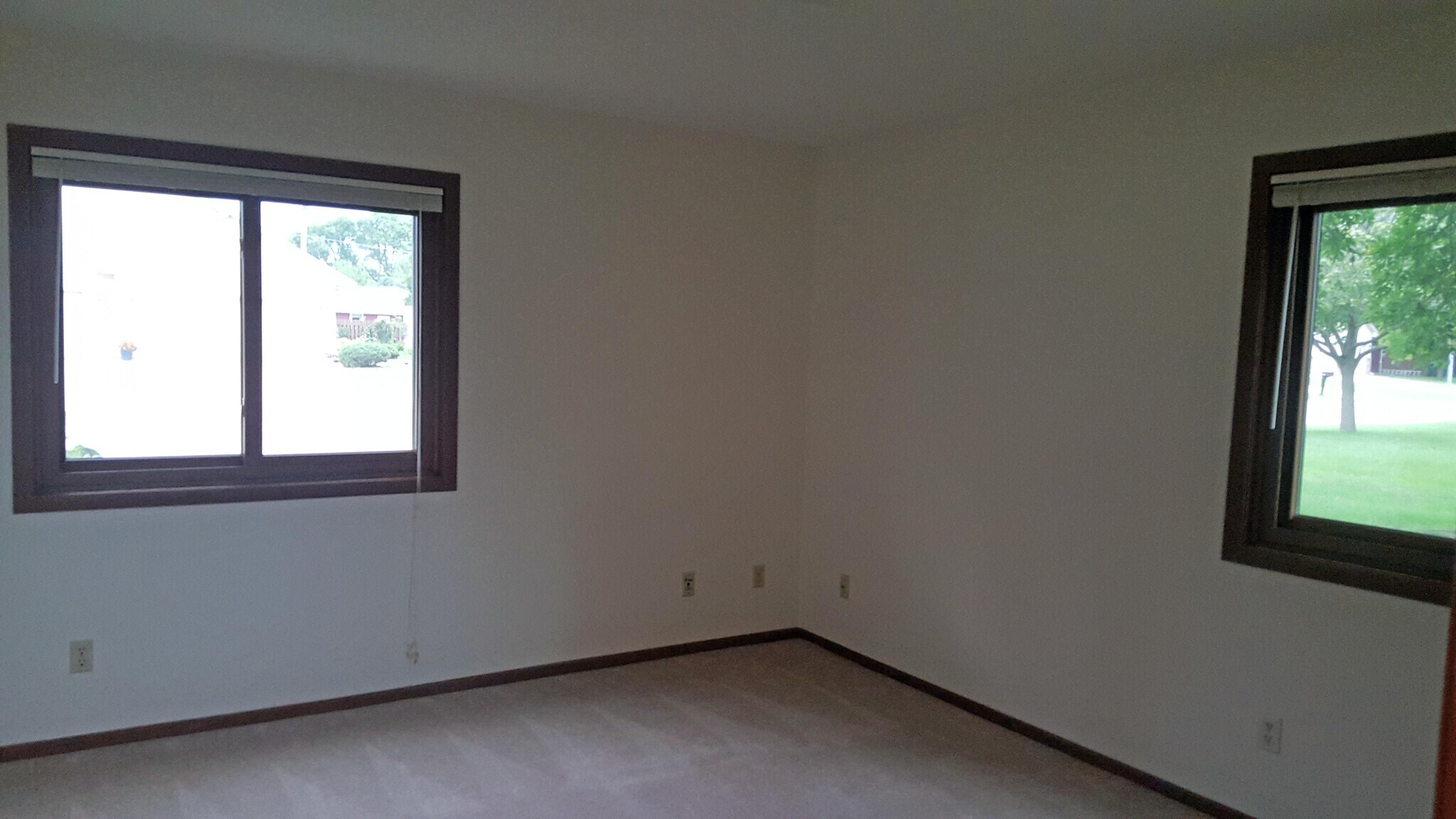 Building Photo - 601 Pfau St