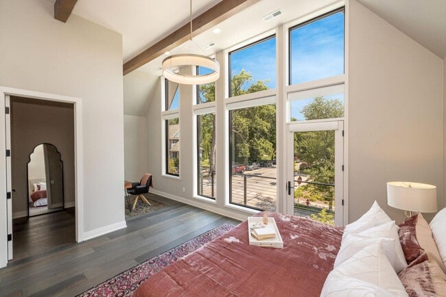 Building Photo - 5589 N Danbury Rd