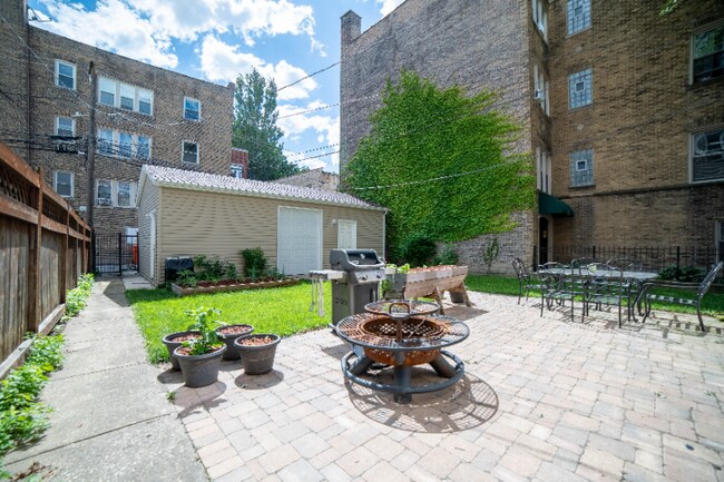 Building Photo - 2923 N Whipple St