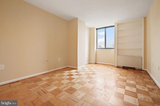 Building Photo - 4242 East-West Hwy