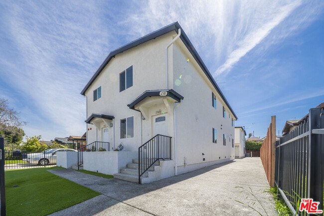 Primary Photo - 238 W 84th Pl