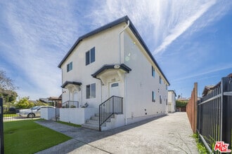 Building Photo - 238 W 84th Pl
