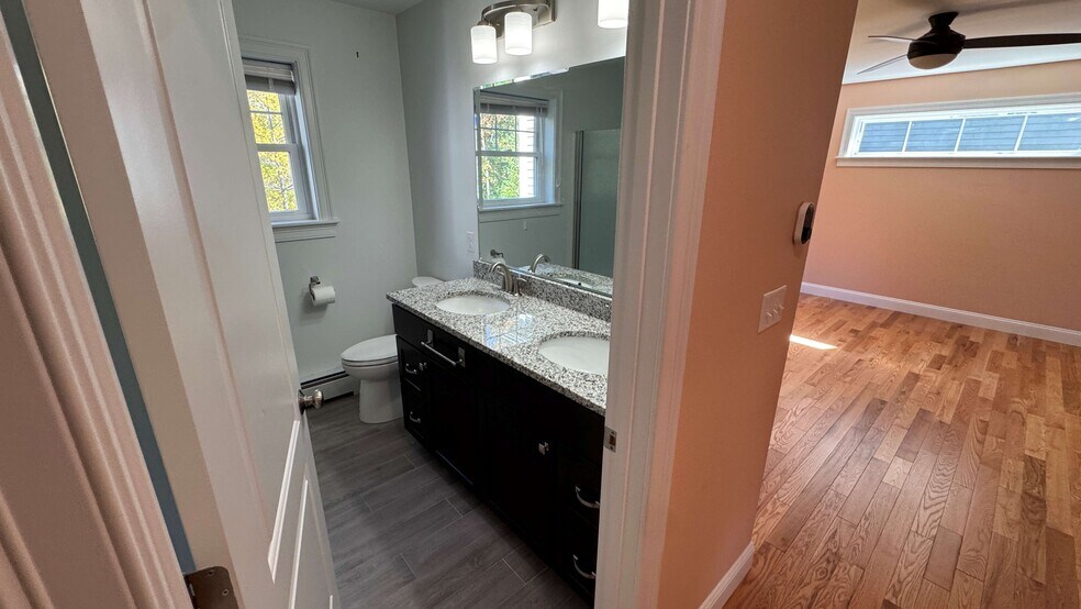 Building Photo - 38 Gristmill Ln