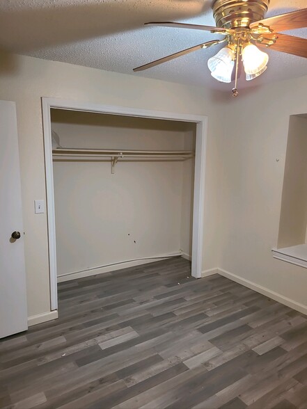 Sample photo of guest bedroom - 201 W Trinity St