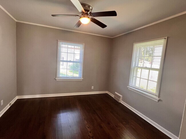 Building Photo - 4051 N 45th St