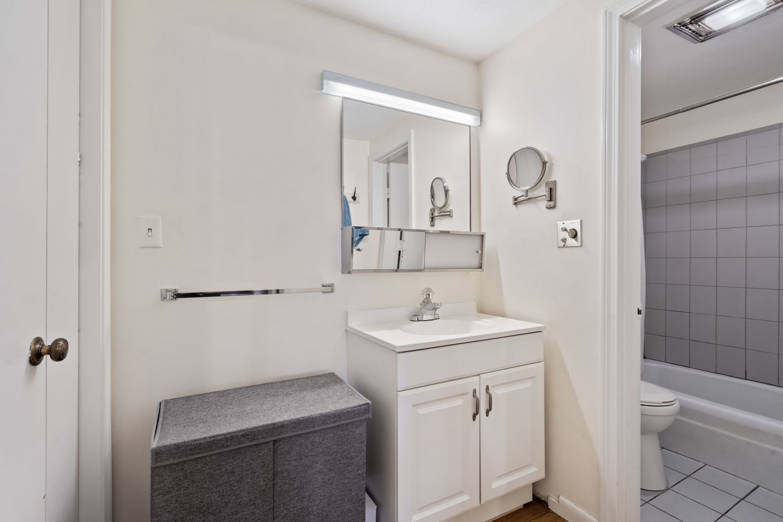 Building Photo - 260 Beacon St