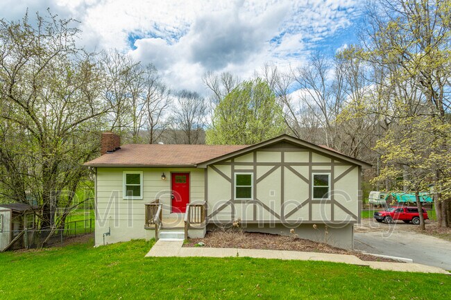 Building Photo - 5907 Browntown Rd