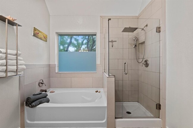 Building Photo - 6300 Needham Ln