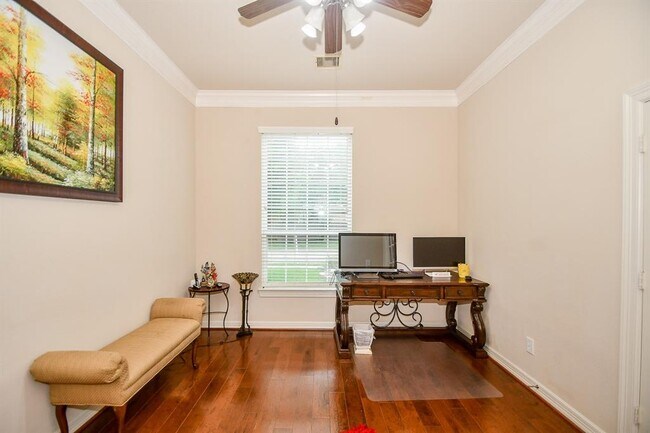 Building Photo - 1606 Locksley Ln