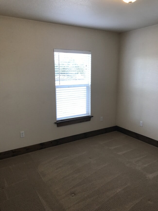 Building Photo - Charming remodeled 1 bedroom home in Windsor